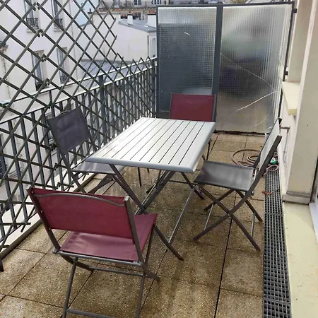 With Terrace Near The Champs-elysees 아파트 파리