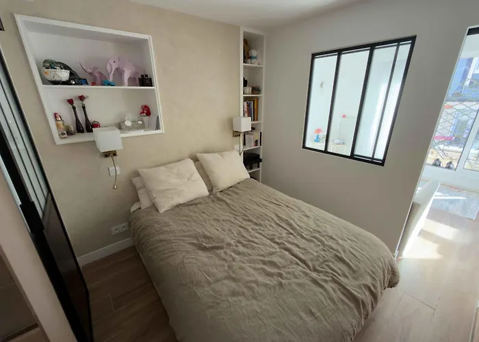 아파트 With Terrace Near The Champs-elysees *